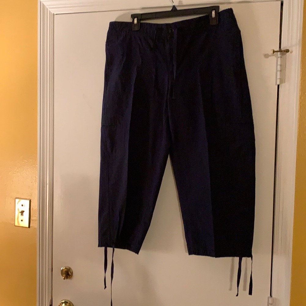 Navy blue Capris
